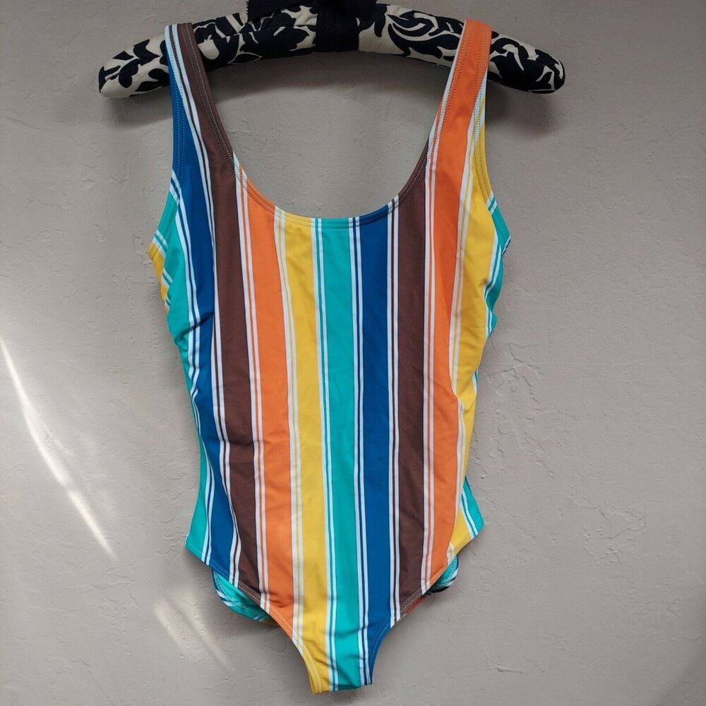 Heat Womens Rainbow Stripe One Piece Swimsuit Criss Cross Back Scoop Neck Multi